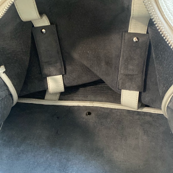 YVES SAINT LAURENT White Pebbled Leather Large Obi Bowler Bag w/ Zippered Pouch - Picture 10 of 16